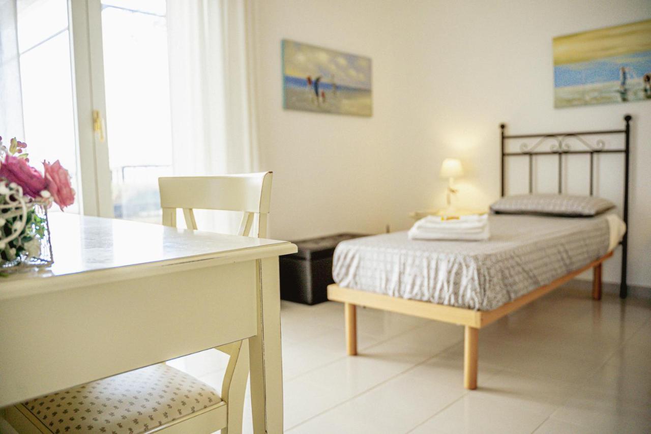 S'Ard Guest House Sassari Bagian luar foto
